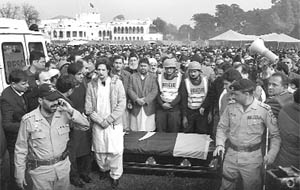 Supporters and activists of the ruling PPP gather for the funeral of the late Pakistani Punjab Governor, Salman Taseer, in Lahore on January 5.