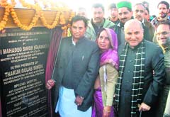 Union Minister of State for Surface Transport Mahadeo Singh Khandela along with HP PWD Minister Gulab Singh at the inauguration of the bridge. 