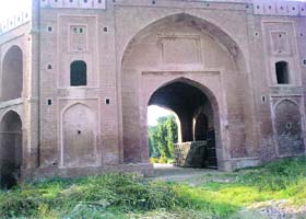 A 300-year-old inn that is declared as a monument at Shambhu village in a bad shape