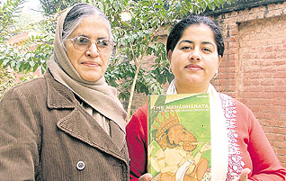 Rajinderjit Kaur Dhindsa and her daughter, Manpreet Sahota, with the book translated into Punjabi. 