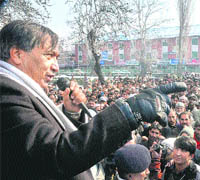 CPM state secretary M Y Tarigami addresses members of the Jammu and Kashmir Kisan Tehreek, who were protesting against the price rise in Srinagar on Tuesday.
