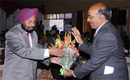 Principal of DAV College Dr BB Sharma welcomes former CBI chief Joginder Singh, who was the chief guest at a seminar on human rights in Abohar on Thursday.
