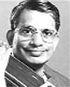  Upendra Bhat, Joshis accompanist