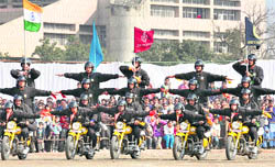 Haryana Police commandos perform in Sector 5 in Panchkula
