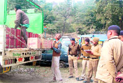 Cops seize a truck carrying illegal liquor in Haridwar on Saturday
