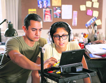 Aamir Khan and Kiran Rao during the making of Dhobi Ghat