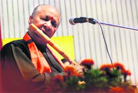 Pandit Hariprasad Chaurasia  Photo: S Chandan