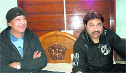 Bali Brahmbhatt (left) with Kumar Sanu during their visit to Mussoorie on Thursday.