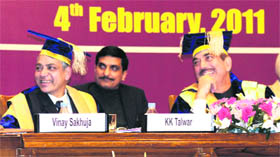 Health minister Ghulam Nabi Azad (right) and PGI Director Dr KK Talwar are all smiles during Nepal President Dr Ram Baran Yadavs speech. 