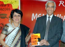 Lt-Governor of Delhi, Mr Tejinder Khanna, releases a book written by Dr Suchita Malik.