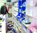 A view of the mobile shop at Feroze Gandhi Market.