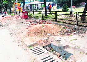 A view of a pavement along a garden at Sector 22, Chandigarh