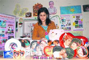 One can get customised gifts for Valentine Day.