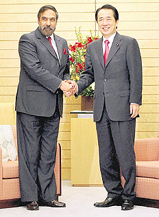 Commerce and Industry Minister Anand Sharma with Japanese Prime Minister Naoto Kan in Tokyo on Tuesday. 