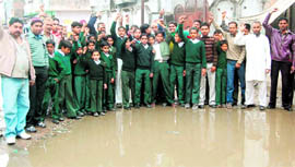 Residents of Jwalapur protest in Haridwar on Thursday.