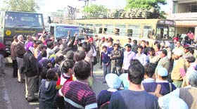 Relatives of the victim stage a protest against the ITBP personnel at Vishkarma Chowk in Ludhiana