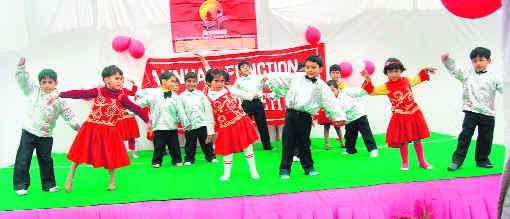 Tiny tots perform at the annual function of Doon Kids School in Dehradun on Sunday.
