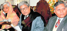(From left) The Centres interlocutors, Prof Radha Kumar, Dileep Padgaonkar and MM Ansari, address mediapersons in Srinagar on Saturday.