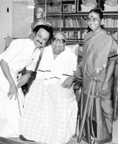 Tamil Nadu Chief Minister M Karunanidhi and his wife Dhayalu Ammal bless their son and state Deputy Chief Minister MK Stalin on his 59th birthday in Chennai on Tuesday. 