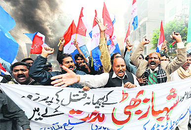 Pak Christians protest against Shahbaz Bhattis killing in Multan.