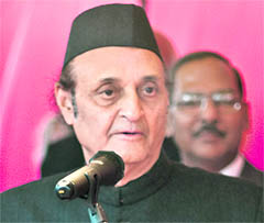 Dr Karan Singh