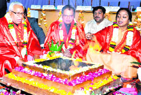 Lok Sabha Speaker Meira Kumar performs rituals during a  yagna at Gurukul Kangri University in Haridwar on Saturday.