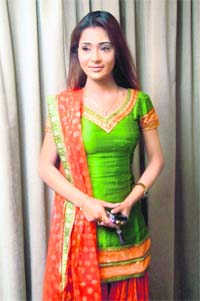 Sara Khan