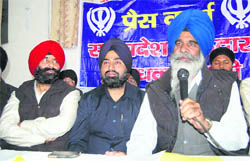 Jagdish Singh Jhinda, president, SPGMC, addresses the media in Dehradun on Wednesday.