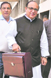 Finance Minister Ajay Yadav on his way to the Vidhan Sabha