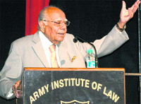 Ram Jethmalani delivers a lecture at the Army Institute of Law, Mohali