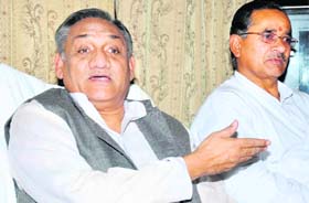 Tehri Garhwal MP Vijay Bahuguna at Damkoti state guest house in Haridwar