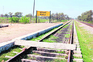 A slab placed on a railway track by Jat protesters to block rail traffic at Bamla village in Bhiwani on Saturday.