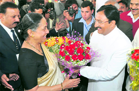 Governor Margaret Alva being received by CM Ramesh Pokhriyal Nishank on the opening day of the Budget Session in Dehradun on Monday.