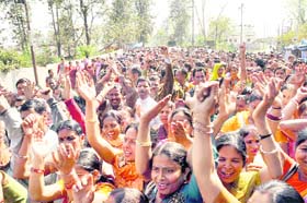 Bhojanmatas march towards the state Assembly in Dehradun
