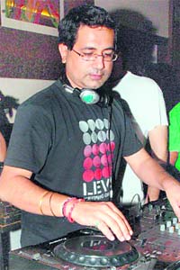 DJ Bhanus song of the day