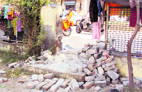 A broken wall of the park.