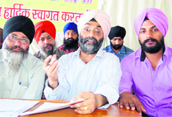 Kuldeep Singh, president of a body of Gurdwara Baba Lakhi Shah, addresses the media in Dehradun on Tuesday