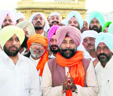Jagmeet Brar pays obeisance at the Golden Temple in Amritsar on Tuesday.