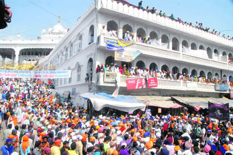 Call of the Guru: A multitude of people at the Anandpur Sahib Hola Mohalla festival