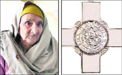  Brahmi Devi, widow of awardee Naik Kirpa Ram.