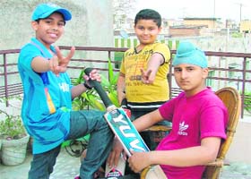 (From left) Subhen Batish, Aman Libra and Arsh Batish await the semifinal match