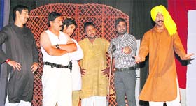 Artistes present play Gagan Damama Bajyo at Red Cross Bhawan in Jalandhar on World Theatre Day