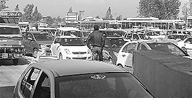 A traffic jam that was caused due to the conflict between Congress workers and Dappar toll plaza employees on the Ambala-Chandigarh highway near Lalru on Thursday.