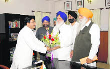 A delegation of the SGPC meets Chief Minister Ramesh Pokhriyal Nishank in Dehradun on Friday. 