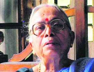 Way Back Home is the journey of Supriyo Sens parents to their homeland in Bangladesh