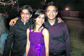 Vebhav adaan, Aakriti Kakkar and Deepanshu Bhatla engineering students
