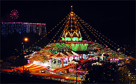 The illuminated Jhandewalan Mandir during the ongoing Navratra festival in New Delhi on Monday.