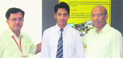 Munish Kainth flanked by Dr PJ George (right) , director-principal, KIMT, and Viraj Tyagi, chairman, Mechanical Department, KIMT.