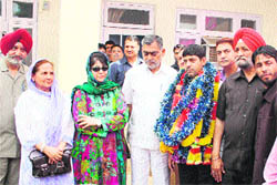 PDP president Mehbooba Mufti welcomes Imtiyaz Ahmed Shan, a social activist from the Gul area, into the PDP in Jammu