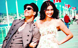 Akshay Kumar & Sonam Kapoor